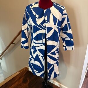 Chicos Size 0 Blue and White Abstract Women's Jacket